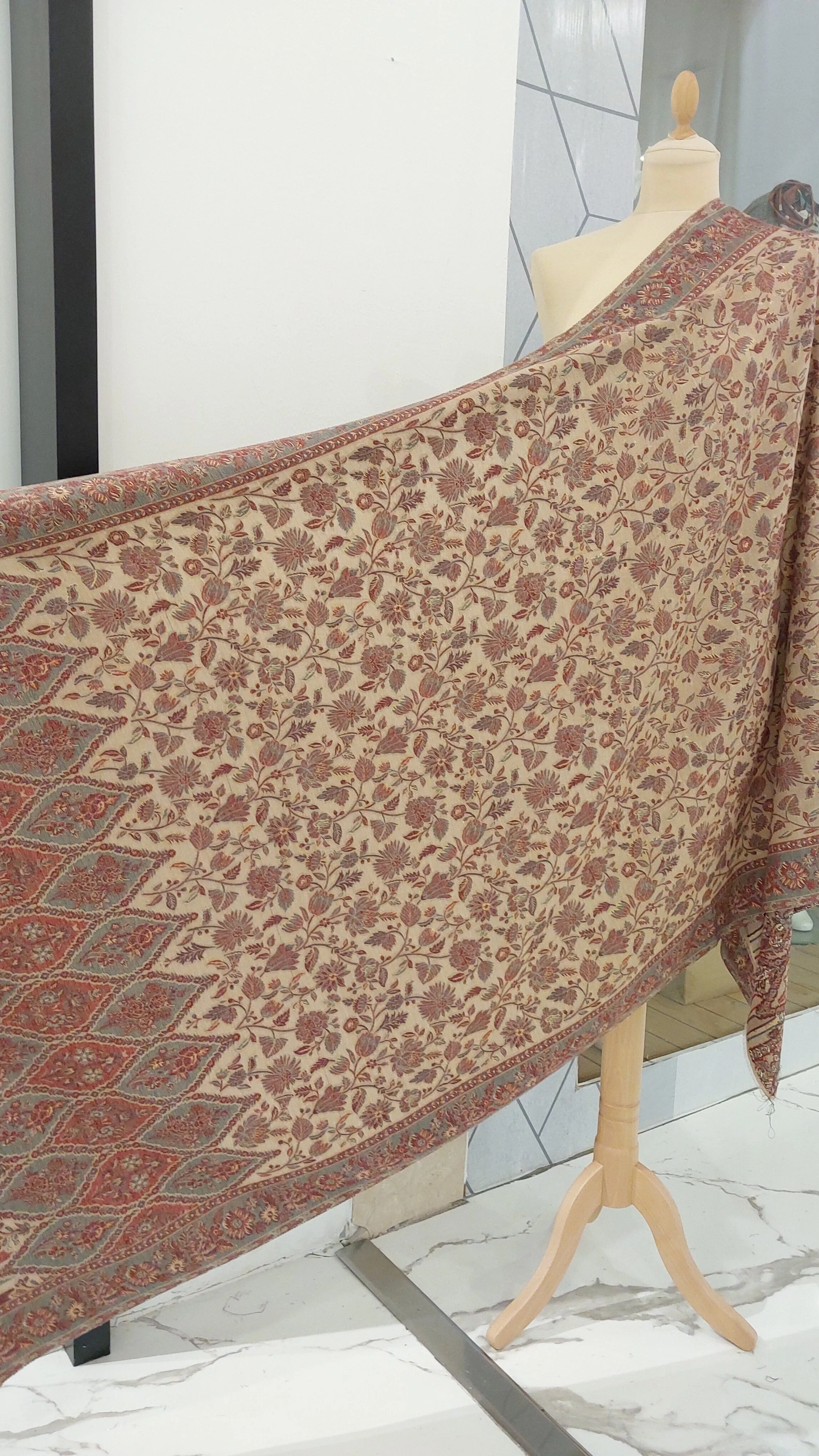 Bhoomi Beige & marrow Cashmere Shawl