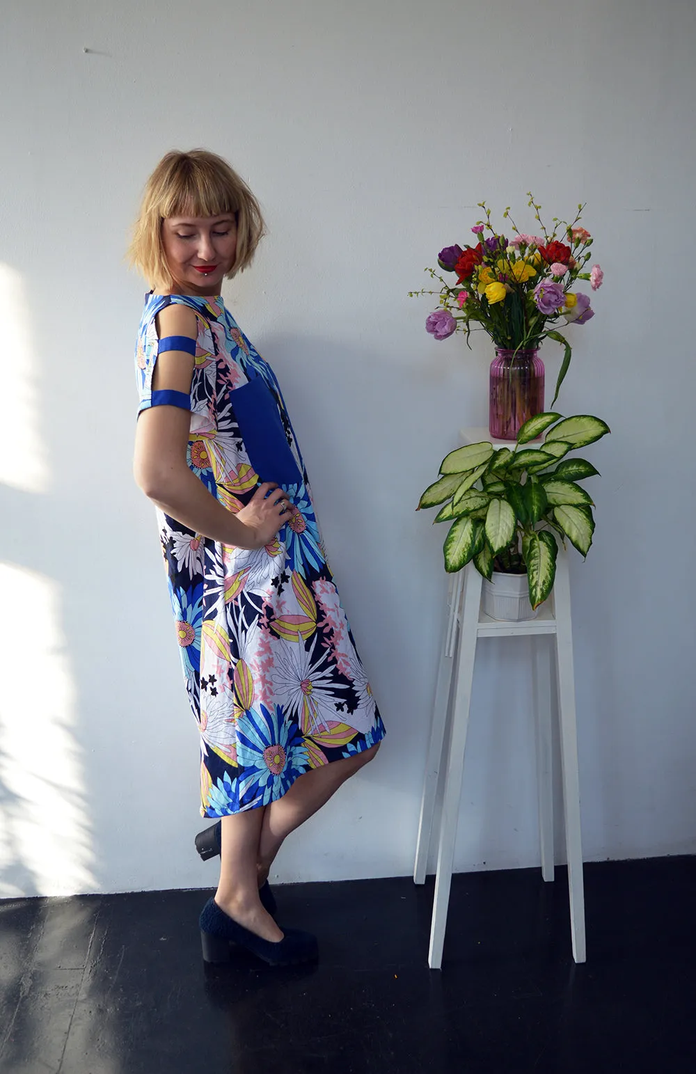 Colorful Linen Dress with Flower Pattern and Contrast Pockets and Naked Shoulder Detail.