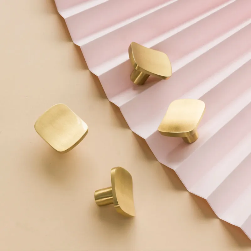 Gold Tap Wall Hook & Knobs