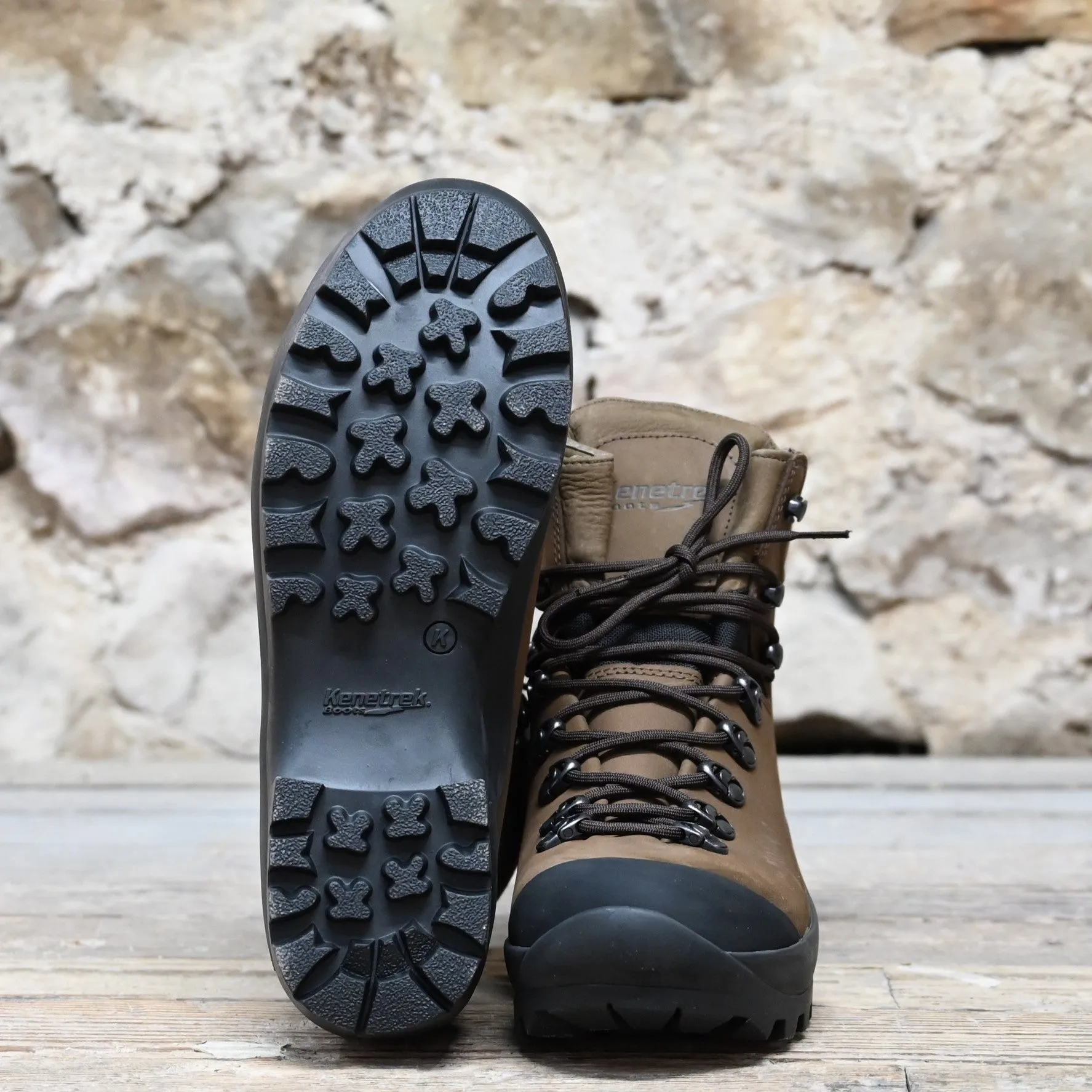 Kenetrek 7" Desert Guide Boot W/Custom K-73 Outsoles