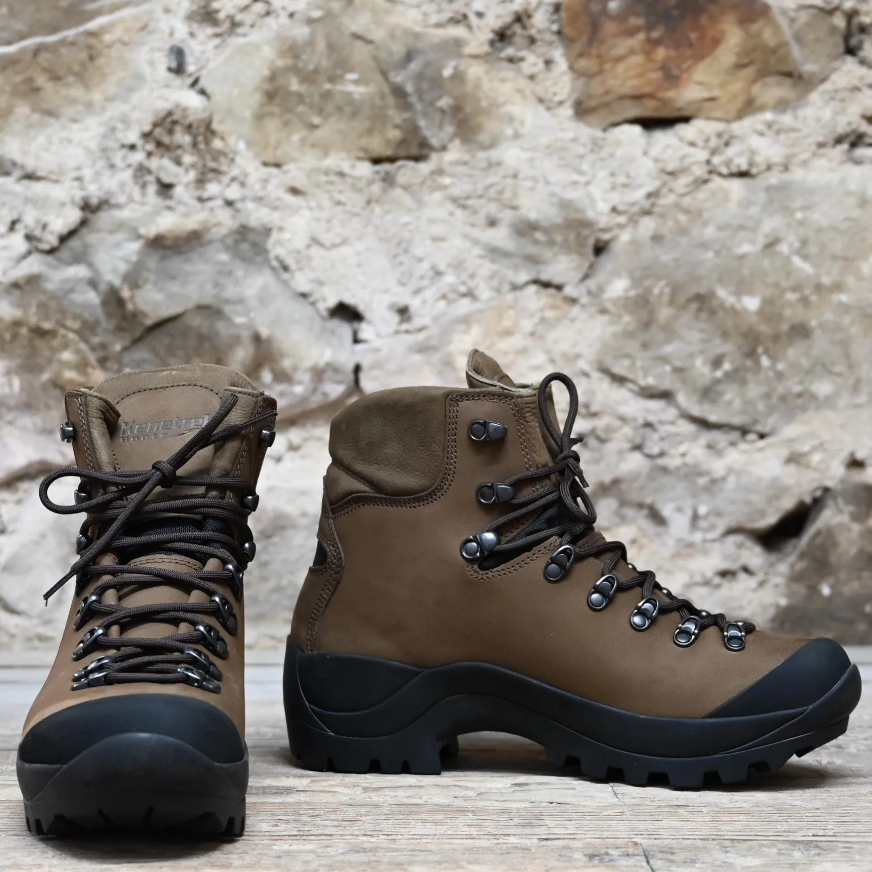 Kenetrek 7" Desert Guide Boot W/Custom K-73 Outsoles