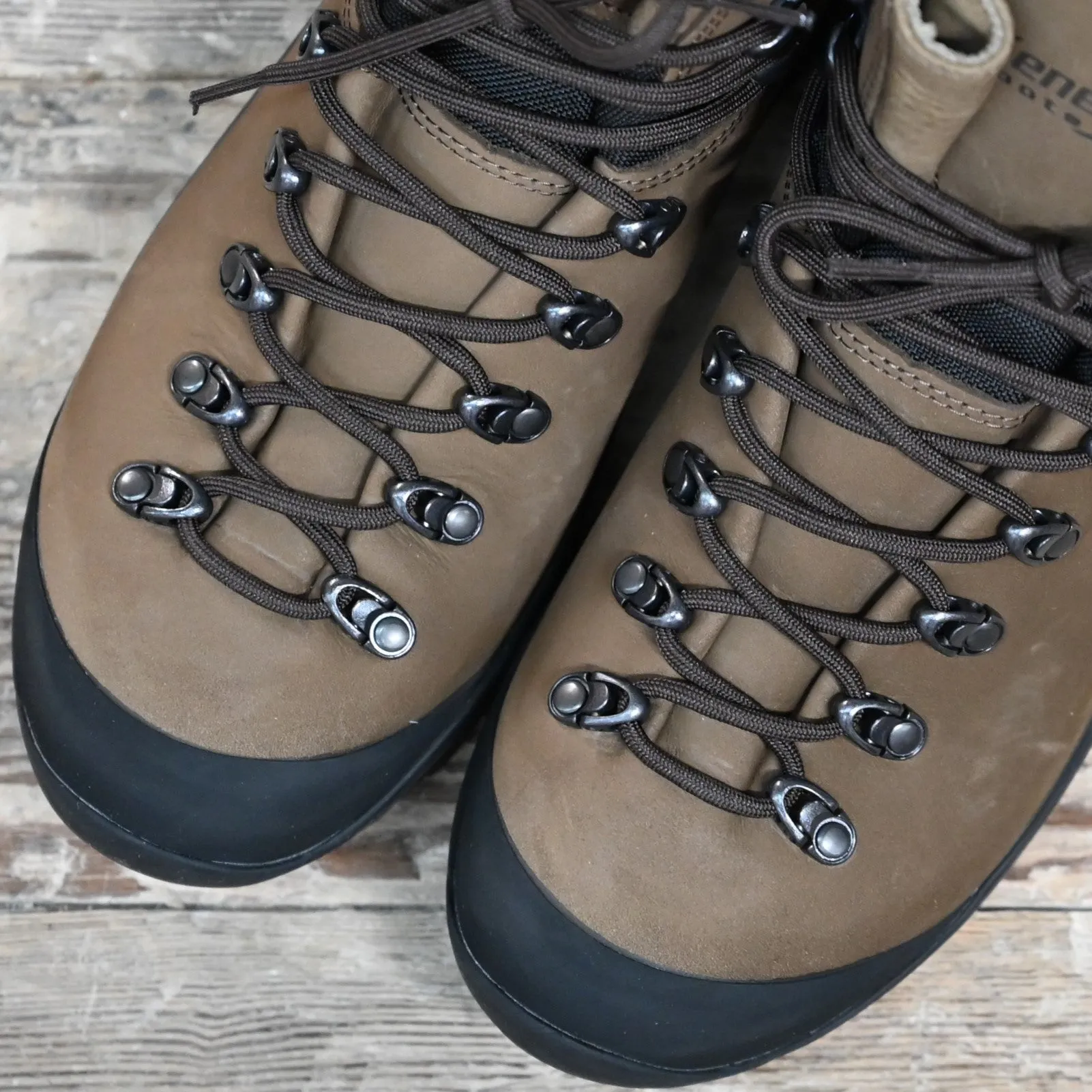 Kenetrek 7" Desert Guide Boot W/Custom K-73 Outsoles