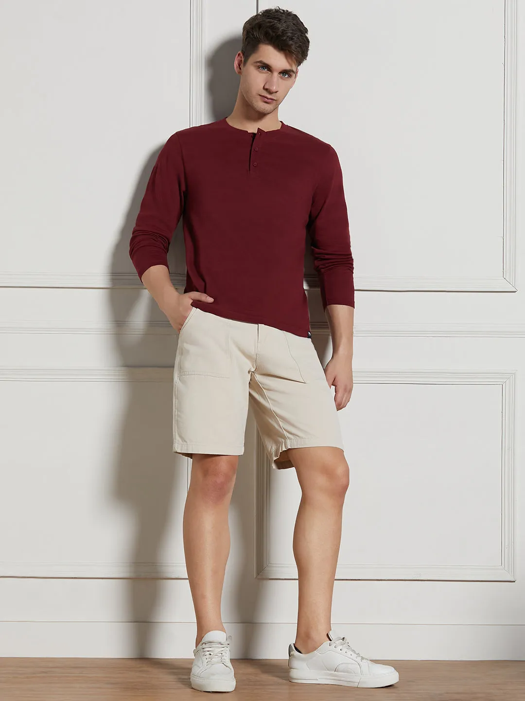 Men's Cream Solid Relaxed Fit Shorts